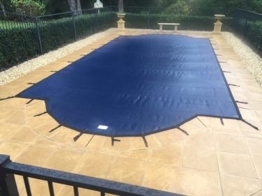 Pool cover that online heats pool